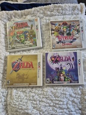Nintendo Zelda 3DS Game Set - Gold, Purple, White Cases
